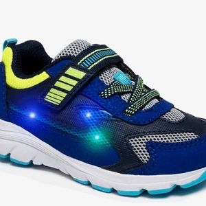 New Stride Rite 10 XW Toddler Memory Foam Sneakers Light Up